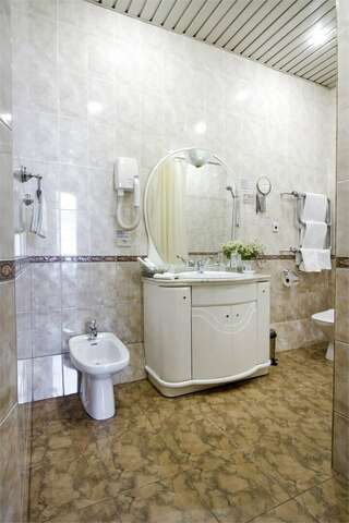 Гостиница Будапешт Москва Люкс-14