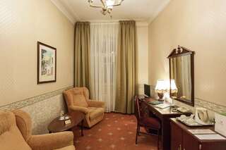 Гостиница Будапешт Москва Полулюкс улучшенный с 2мя кроватями-8