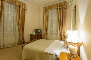 Гостиница Будапешт Москва Стандартный двухместный с широкой кроватью-12